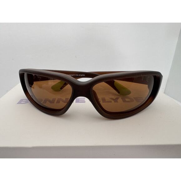 BONNIE CLYDE Brown Best Friend UV400 Sunglasses w. Accessories *MINT CONDITION* main image 6